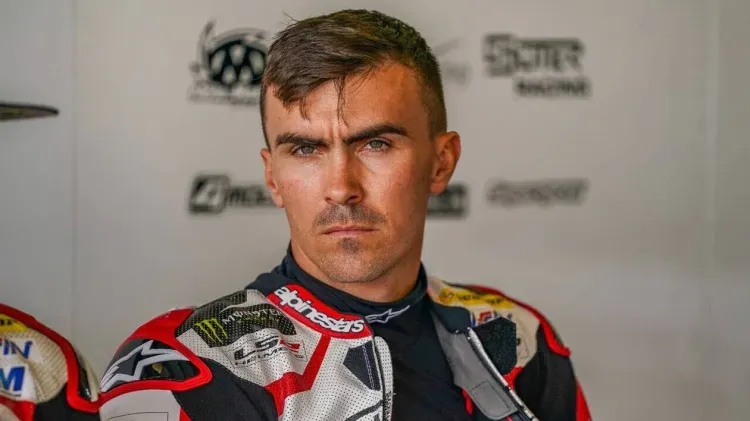 Loris Baz